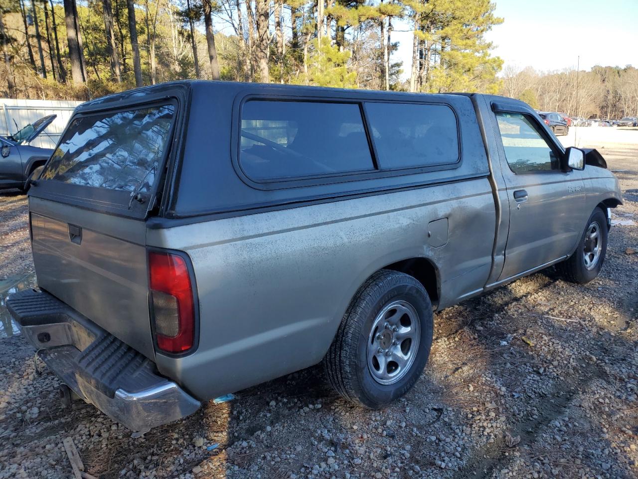 Obraz 3 z 2000 NISSAN FRONTIER XE 2000 z VIN 1N6DD21S3YC319370