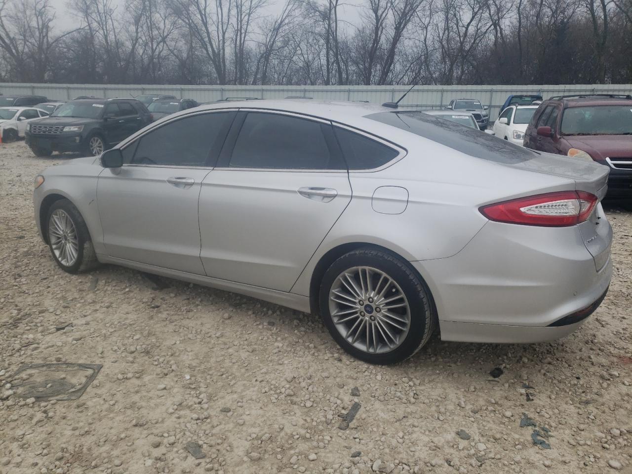 Image 2 of 2016 FORD FUSION SE 2016 with VIN 3FA6P0HD7GR404524