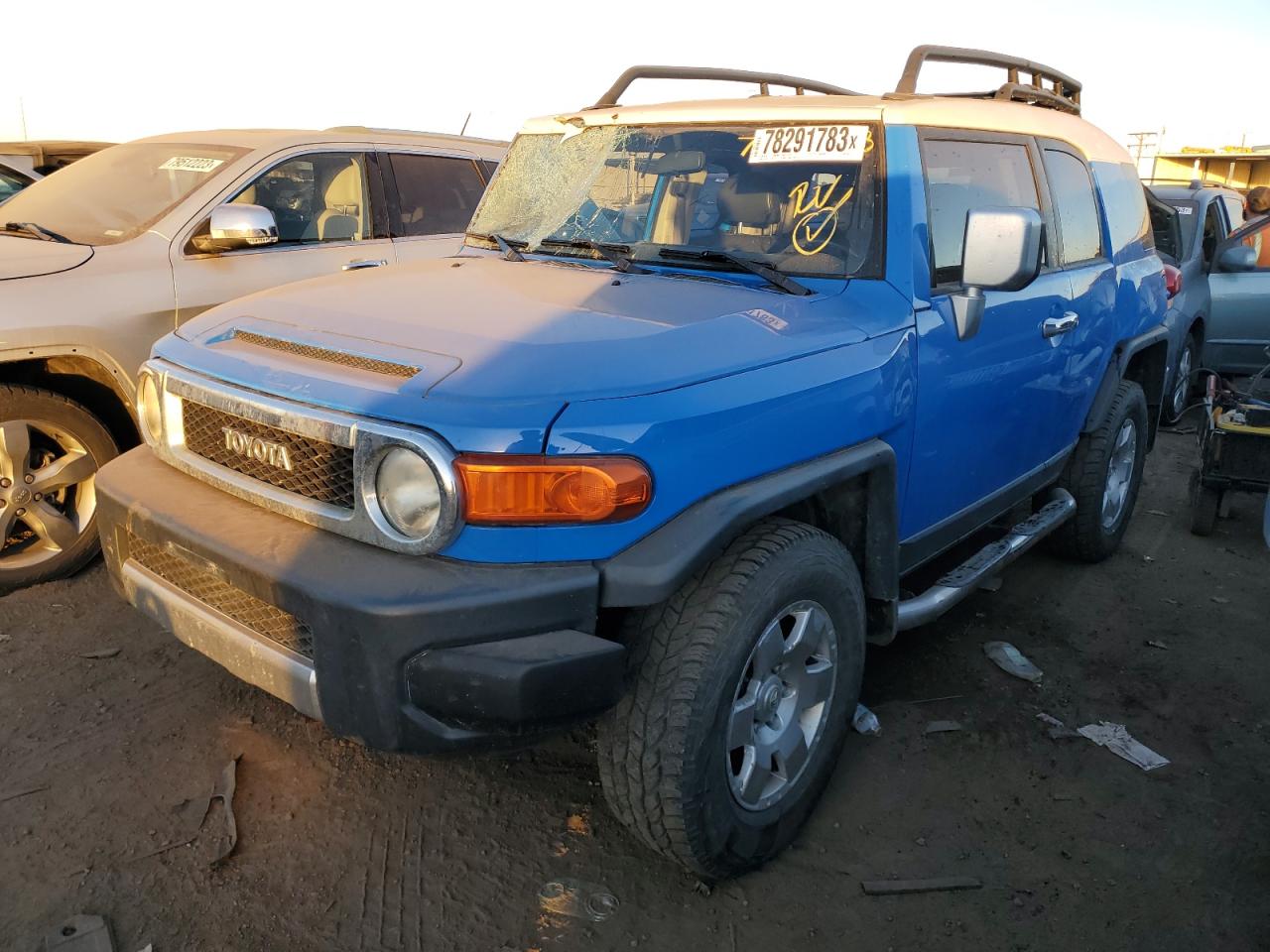 Obraz 1 z 2007 TOYOTA FJ CRUISER  2007 z VIN JTEBU11F070008725