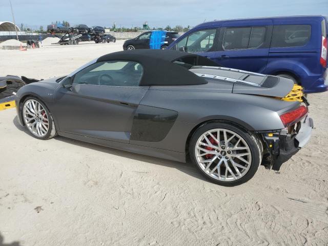 Image 2 of 2018 AUDI R8 SPYDER 2018 with VIN WUAVACFX6J7902432