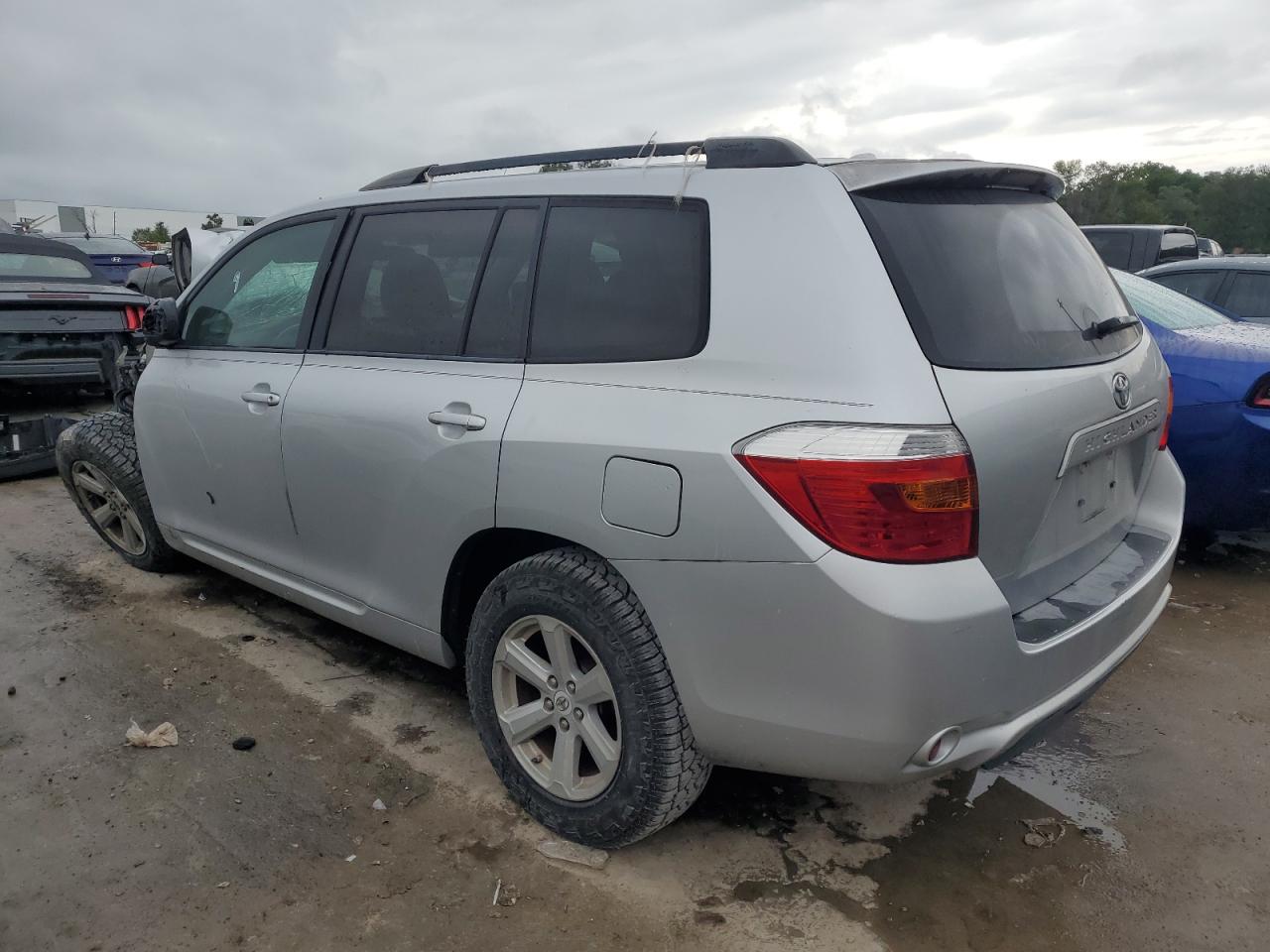 Изображение 2 2010 TOYOTA HIGHLANDER  2010 с VIN 5TDZK3EH7AS011268