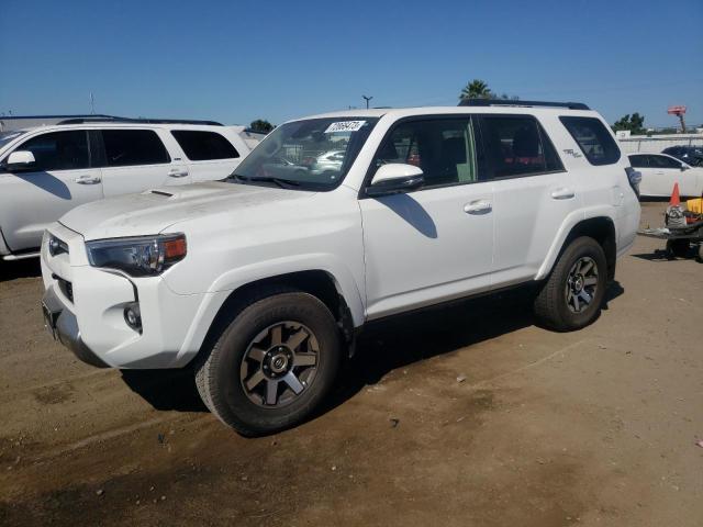 Obraz 1 z 2023 TOYOTA 4RUNNER SE 2023 z VIN JTERU5JR7P6156156