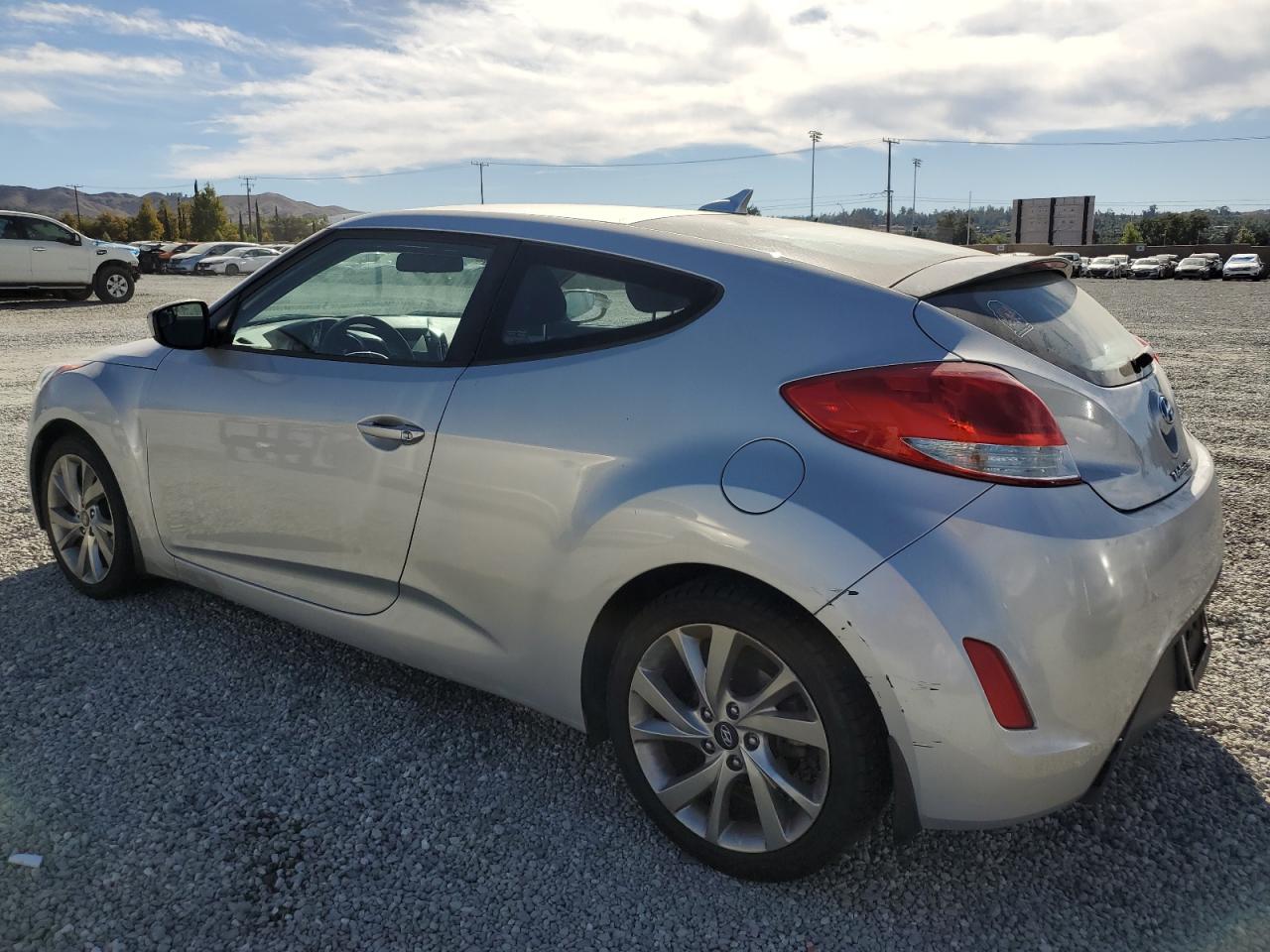 Image 2 of 2016 HYUNDAI VELOSTER  2016 with VIN KMHTC6AD2GU291401