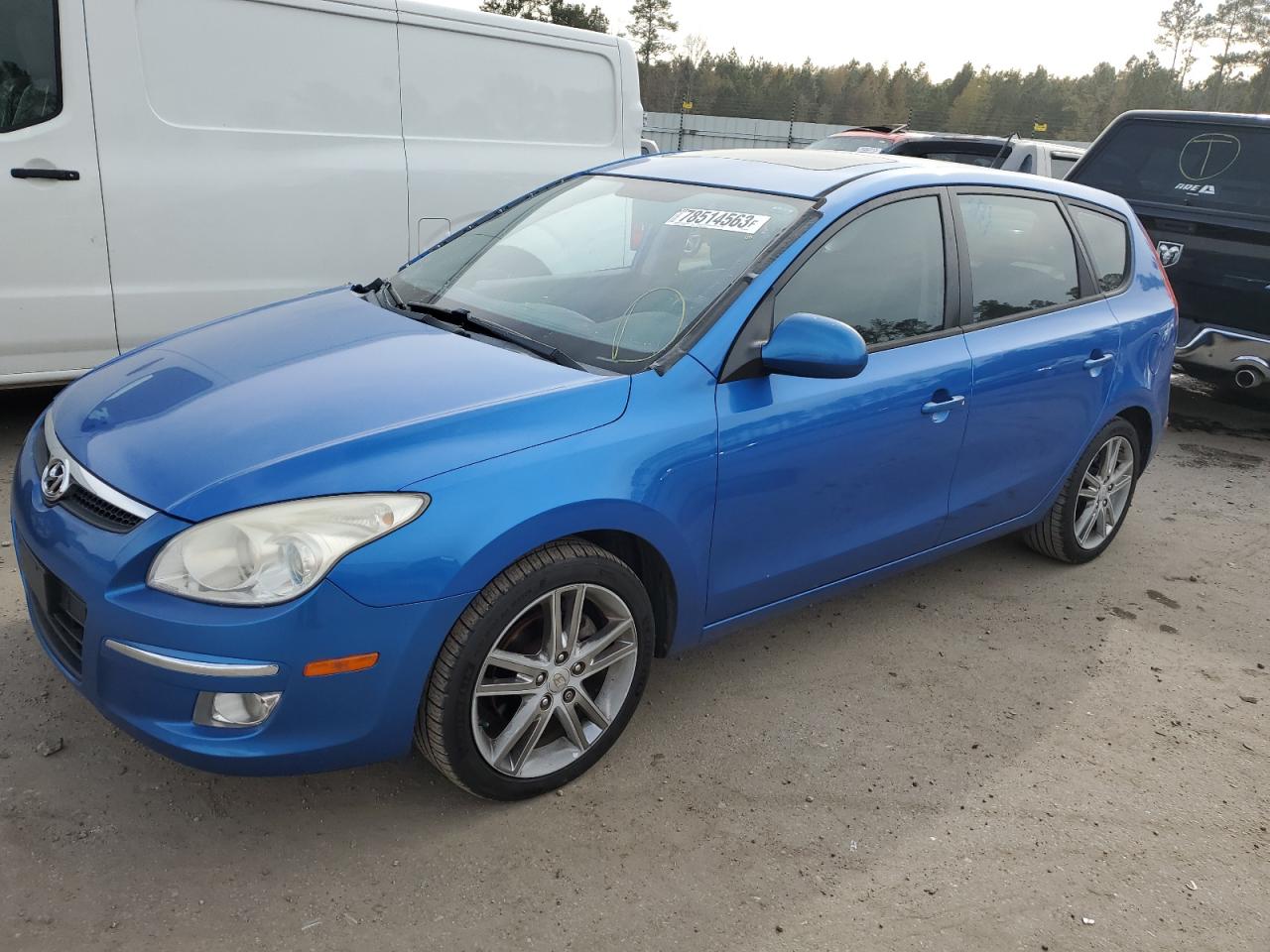 Image 1 of 2009 HYUNDAI ELANTRA TOURING  2009 with VIN KMHDC86E09U041952