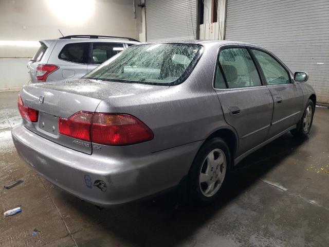 Image 3 of 2000 HONDA ACCORD EX 2000 with VIN JHMCG5651YC007301