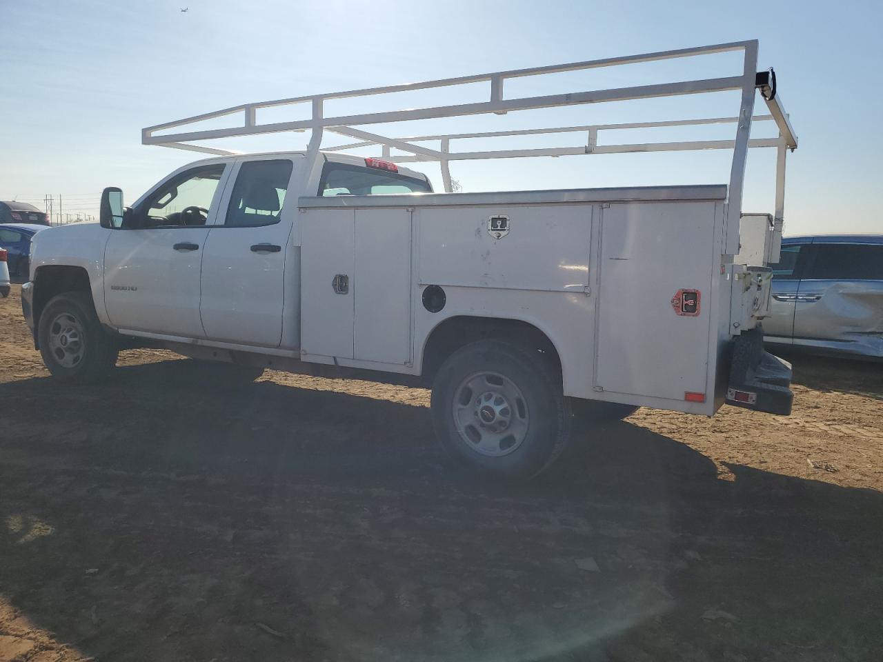 Изображение 2 2016 CHEVROLET SILVERADO C2500 HEAVY DUTY 2016 с VIN 1GB2CUEG2GZ237998