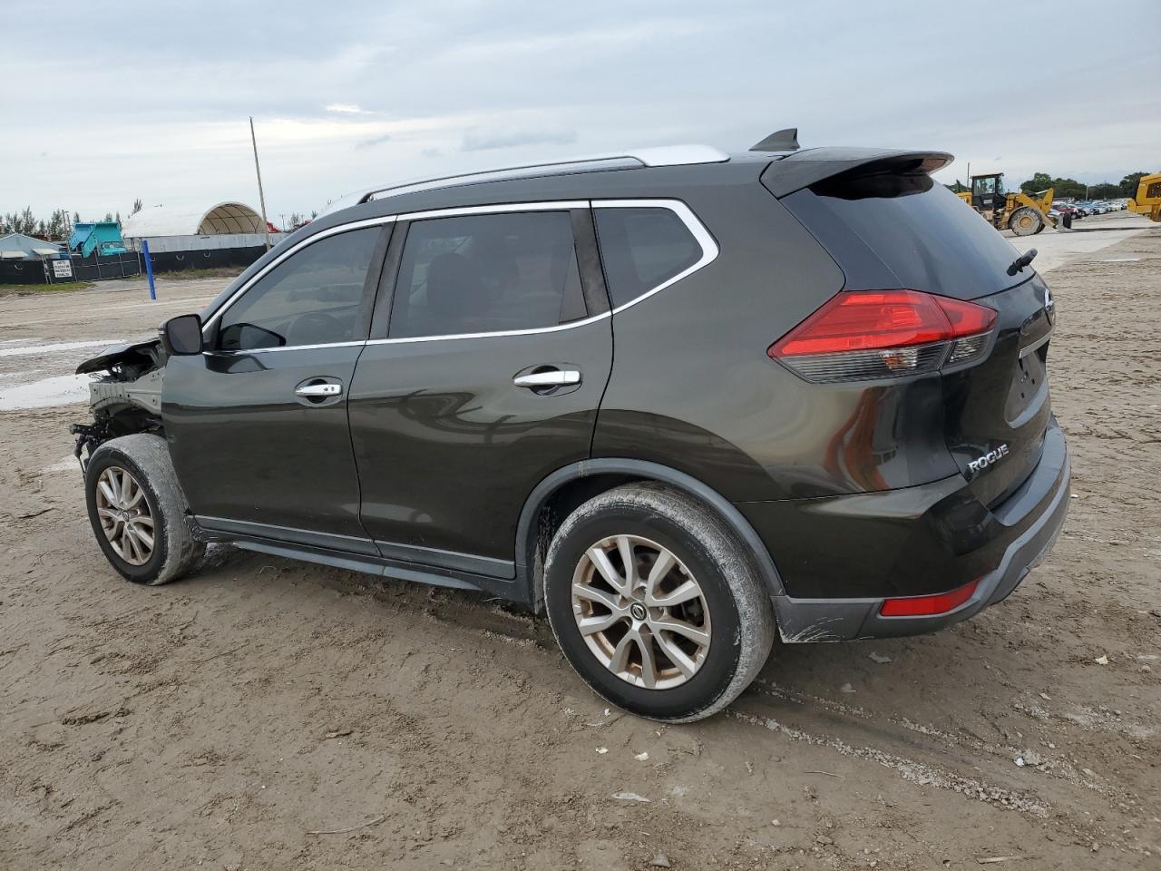 Obraz 2 z 2017 NISSAN ROGUE S 2017 z VIN KNMAT2MV8HP584289