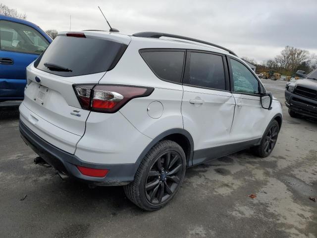 Obraz 3 z 2017 FORD ESCAPE SE 2017 z VIN 1FMCU9G98HUE11589