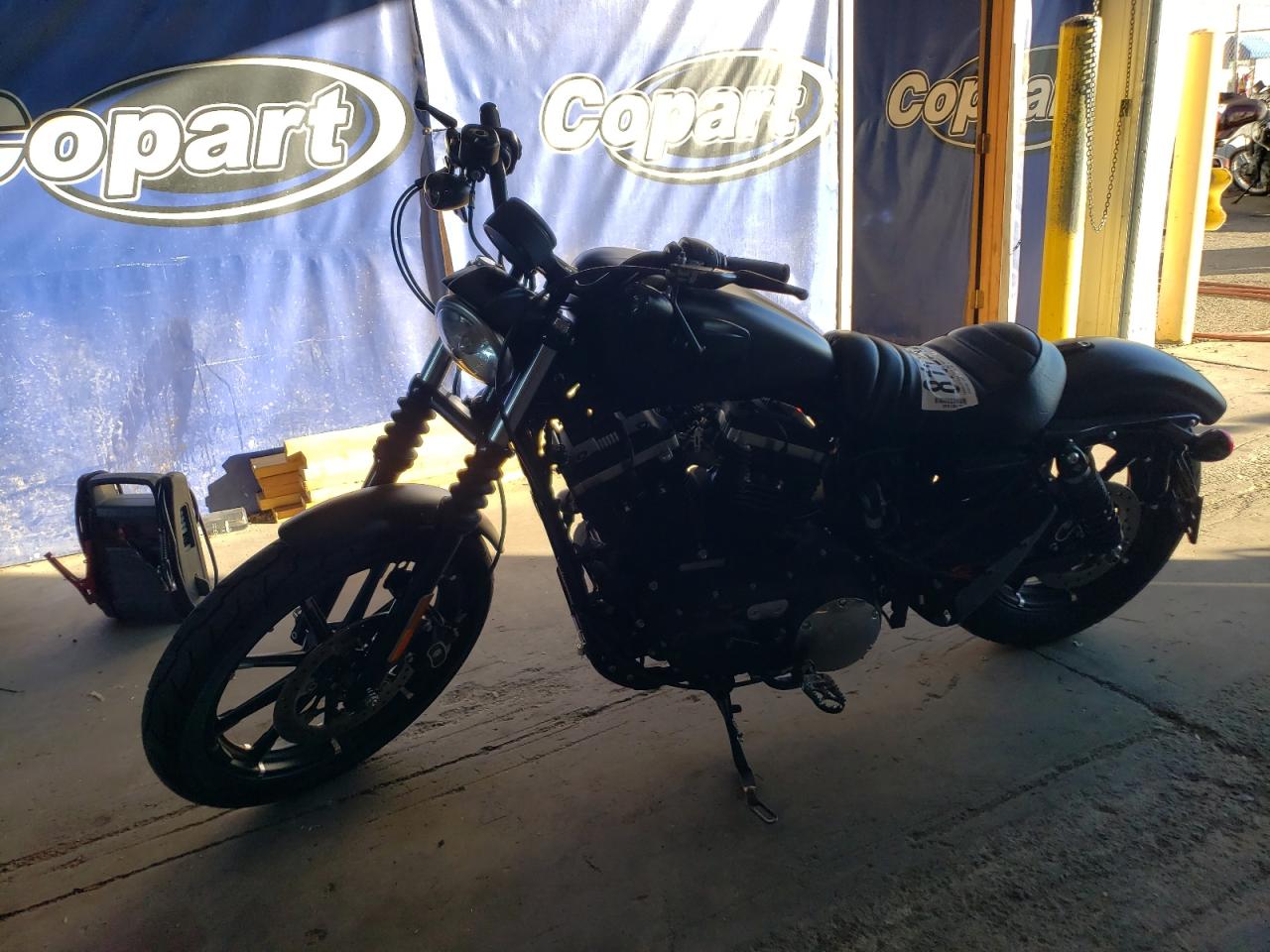 Image 2 of 2019 HARLEY-DAVIDSON XL883 N 2019 with VIN 1HD4LE216KC427680