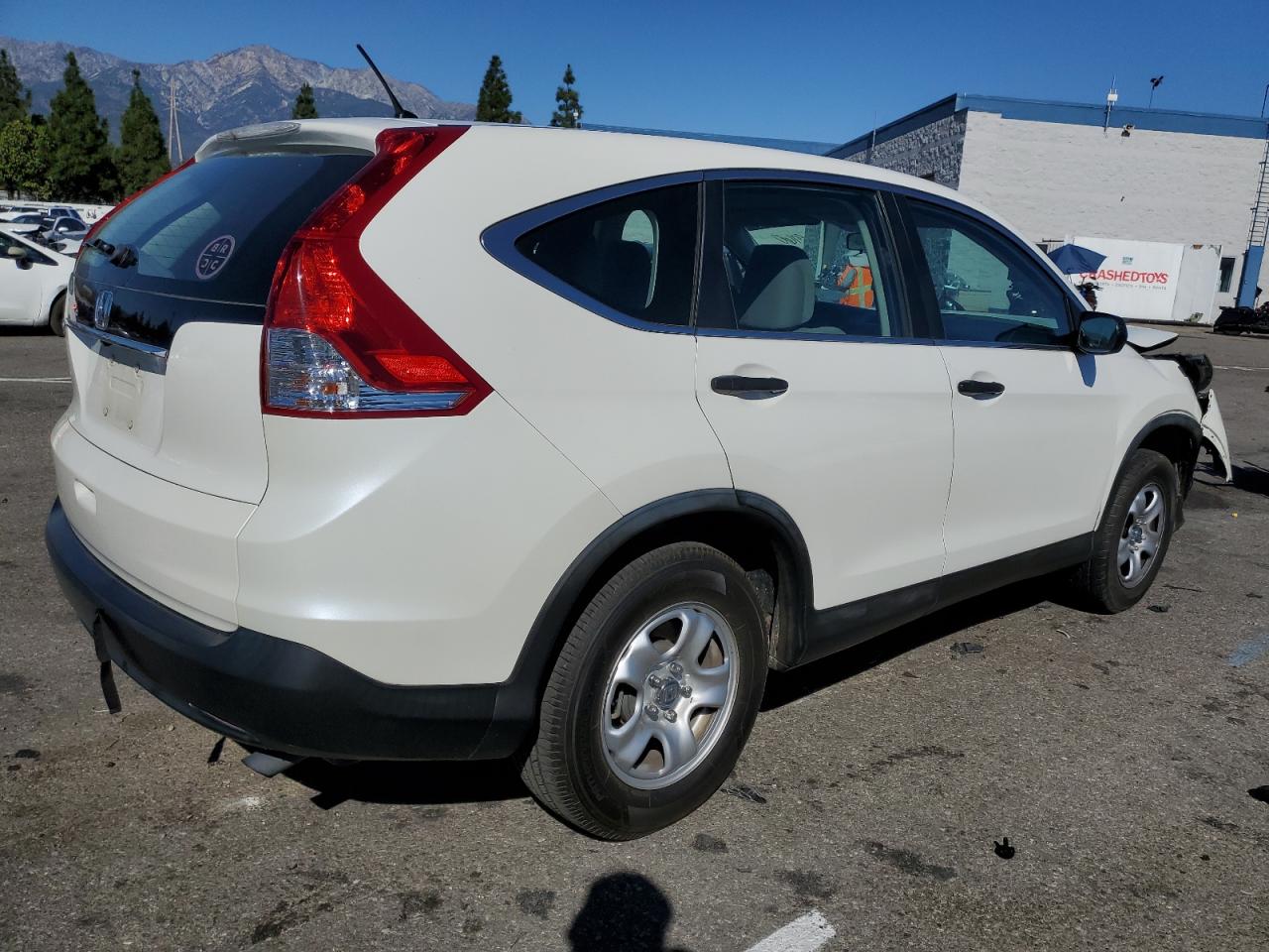 Image 3 of 2014 HONDA CR-V LX 2014 with VIN 5J6RM3H38EL039270