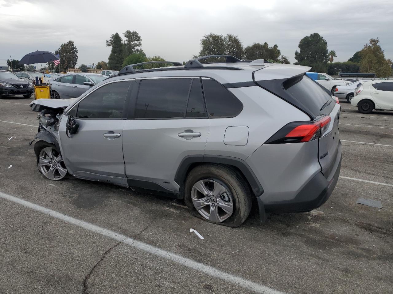 Image 2 of 2022 TOYOTA RAV4 LE 2022 with VIN JTMMWRFV3ND158954
