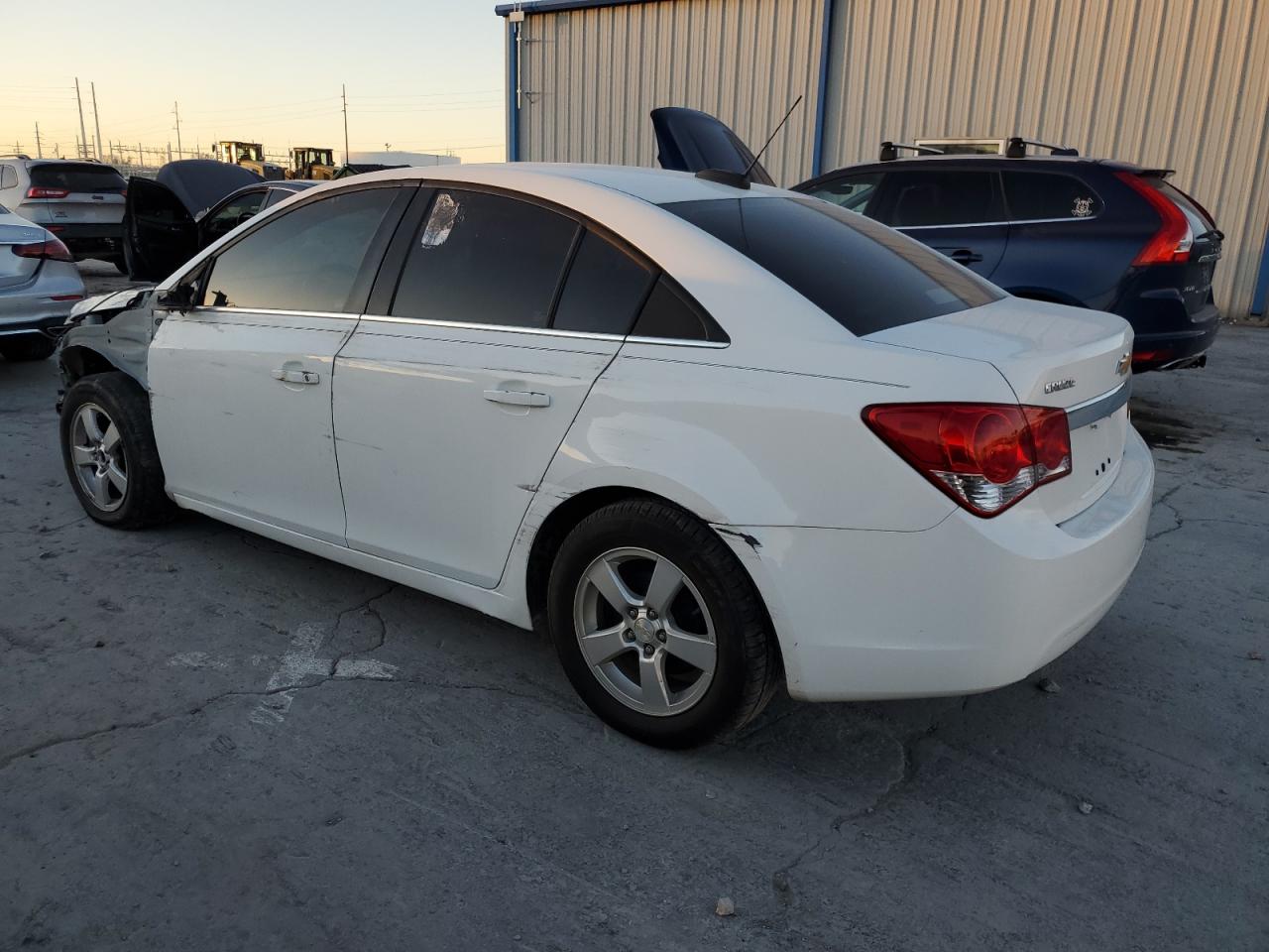 Obraz 2 z 2016 CHEVROLET CRUZE LIMITED LT 2016 z VIN 1G1PE5SB0G7214072