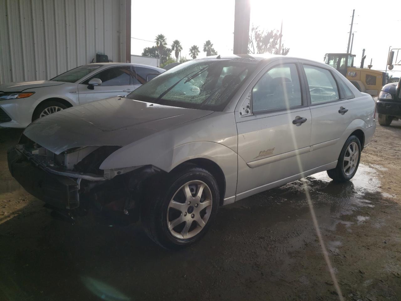 2005 FORD FOCUS ZX4 2005 image