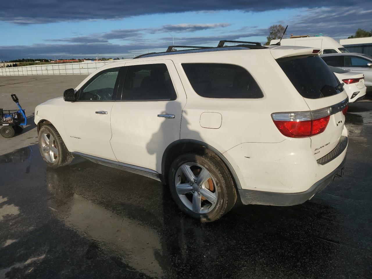 Image 2 of 2011 DODGE DURANGO CITADEL 2011 with VIN 1D4SE5GT5BC695281