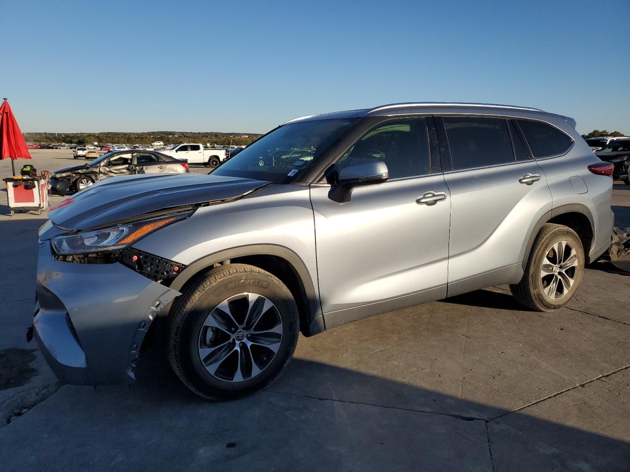 Obraz 2020 TOYOTA HIGHLANDER XLE 2020