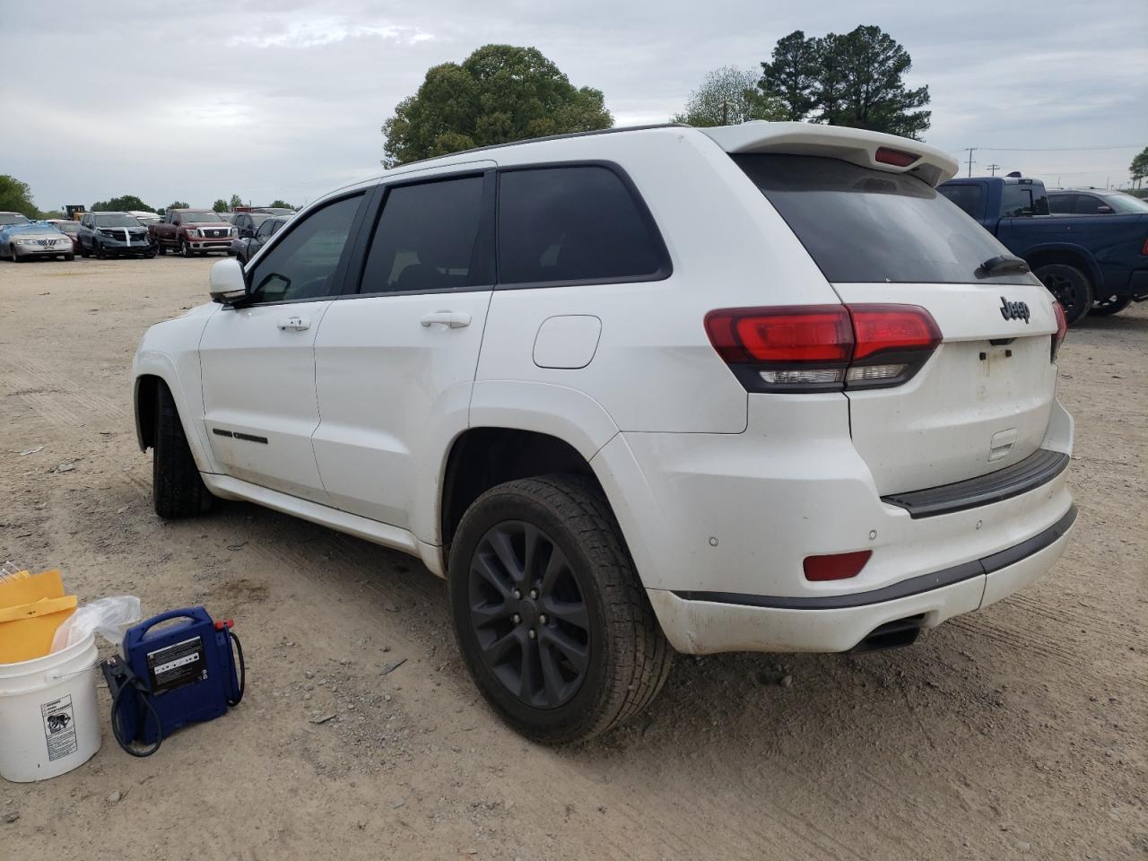Obraz 2 z Jeep Grand Cherokee Overland 2018 z VIN 1C4RJECG3JC109515