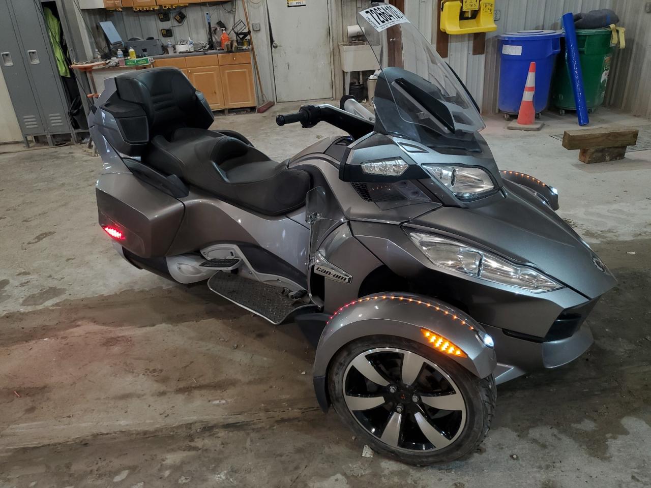Изображение 1 Can-Am Spyder Roadster Rts 2011 с VIN 2BXJBWC13BV001889