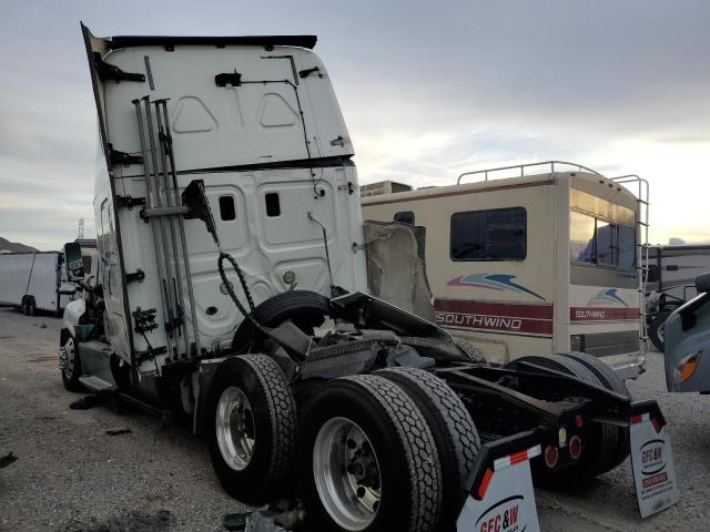 Image 3 of 2015 FREIGHTLINER CASCADIA 125  2015 with VIN 3AKGGLDV5FSFR8241