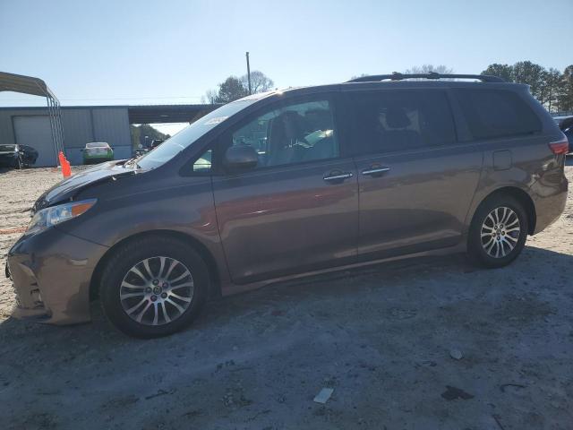 2020 TOYOTA SIENNA XLE 2020 image