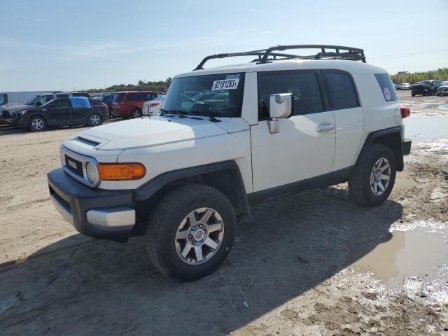 Изображение 2014 TOYOTA FJ CRUISER  2014