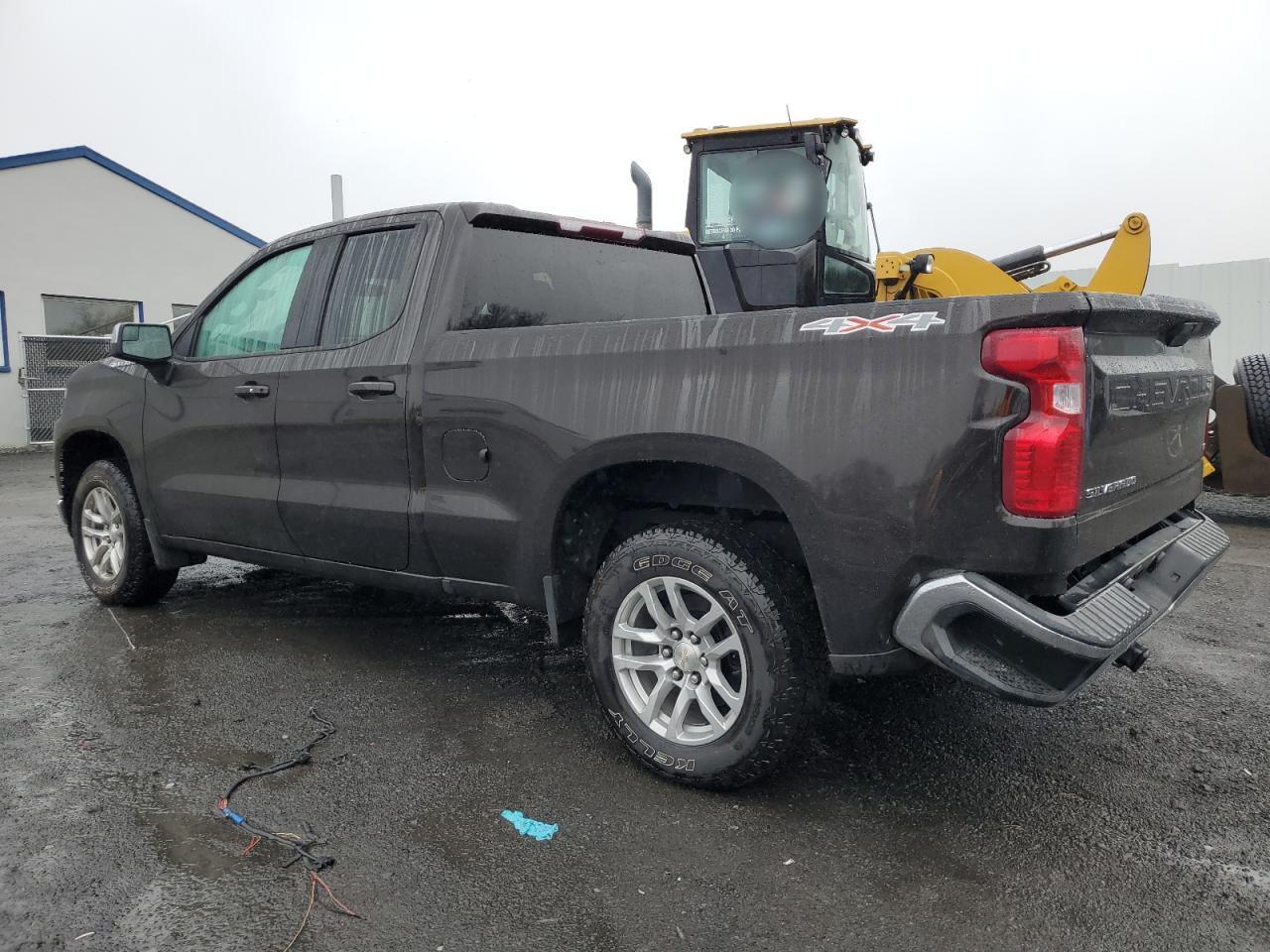 Изображение 2 2020 CHEVROLET SILVERADO K1500 LT 2020 с VIN 1GCRYDED1LZ184030