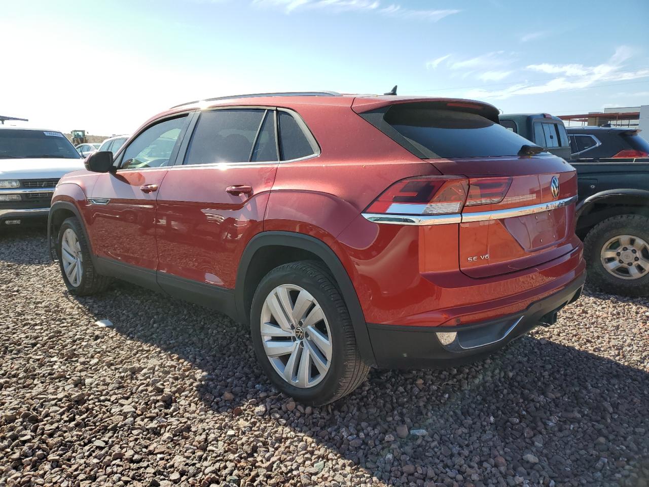 Image 2 of 2020 VOLKSWAGEN ATLAS CROSS SPORT SE 2020 with VIN 1V2YE2CA4LC217735
