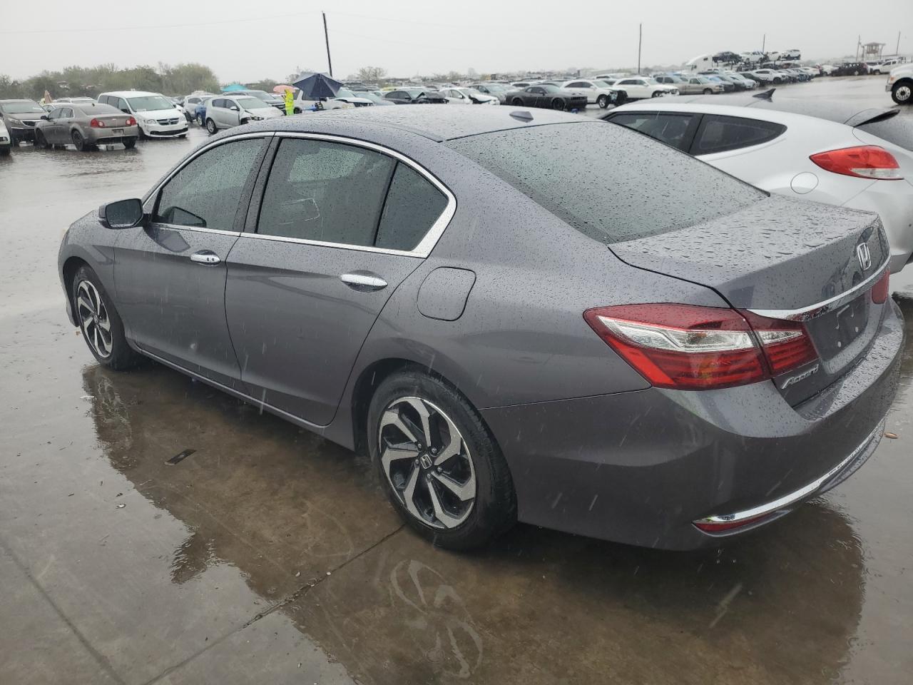 Obraz 2 z 2017 HONDA ACCORD EXL 2017 z VIN 1HGCR2F81HA283852