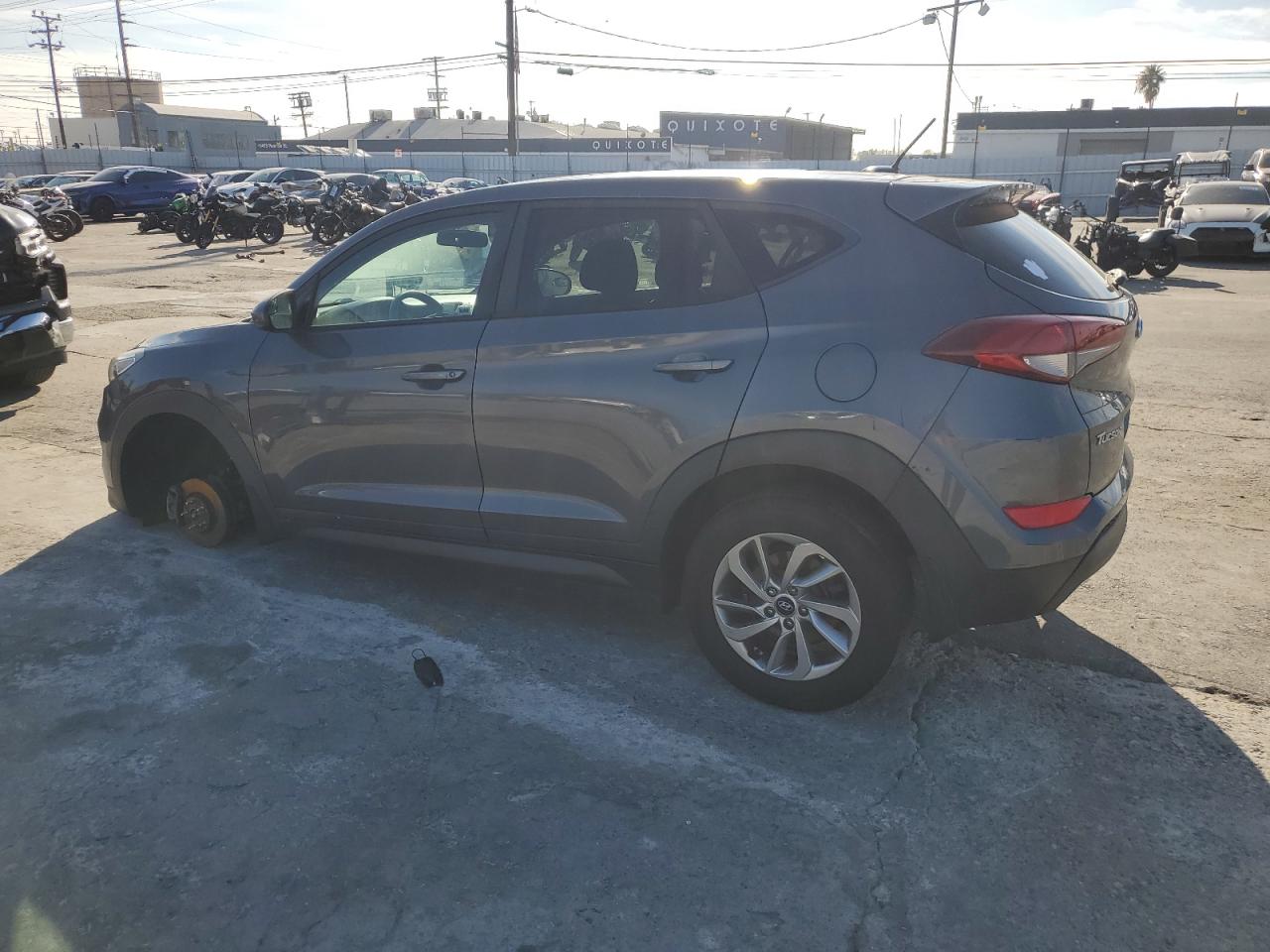 Obraz 2 z 2016 HYUNDAI TUCSON SE 2016 z VIN KM8J23A42GU239131