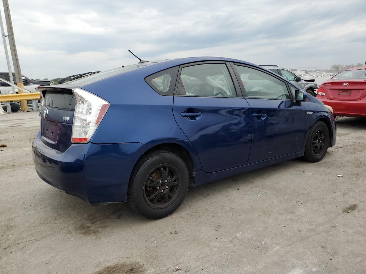 Image 3 of 2010 TOYOTA PRIUS  2010 with VIN JTDKN3DU6A0018061