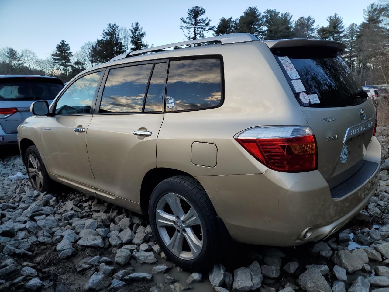 Image 2 of 2008 TOYOTA HIGHLANDER LIMITED 2008 with VIN JTEES42A382056507