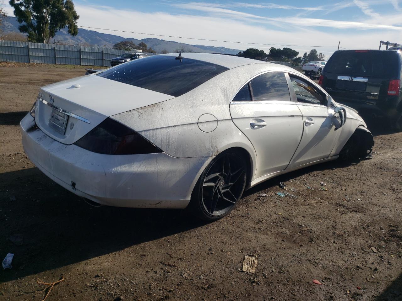 Image 3 of 2006 MERCEDES-BENZ CLS 500C 2006 with VIN WDDDJ75X56A036143