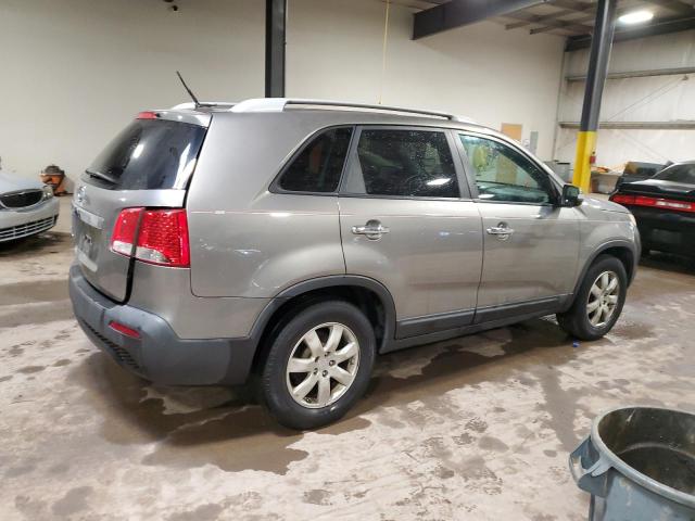 Image 3 of 2011 KIA SORENTO BASE 2011 with VIN 5XYKT4A21BG113833