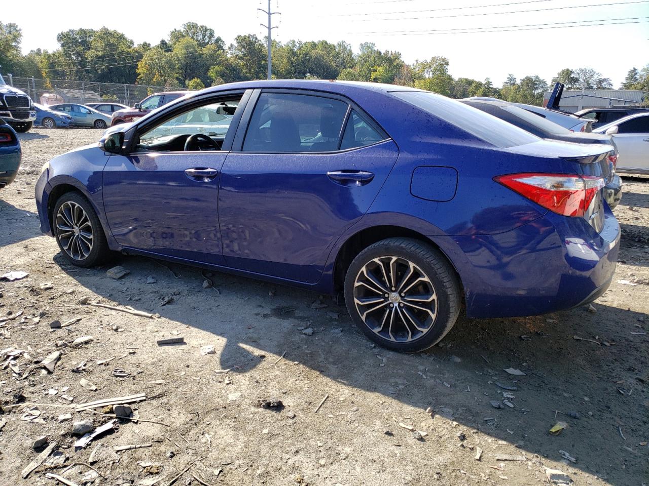 Image 2 of 2014 TOYOTA COROLLA L 2014 with VIN 2T1BURHE9EC027194
