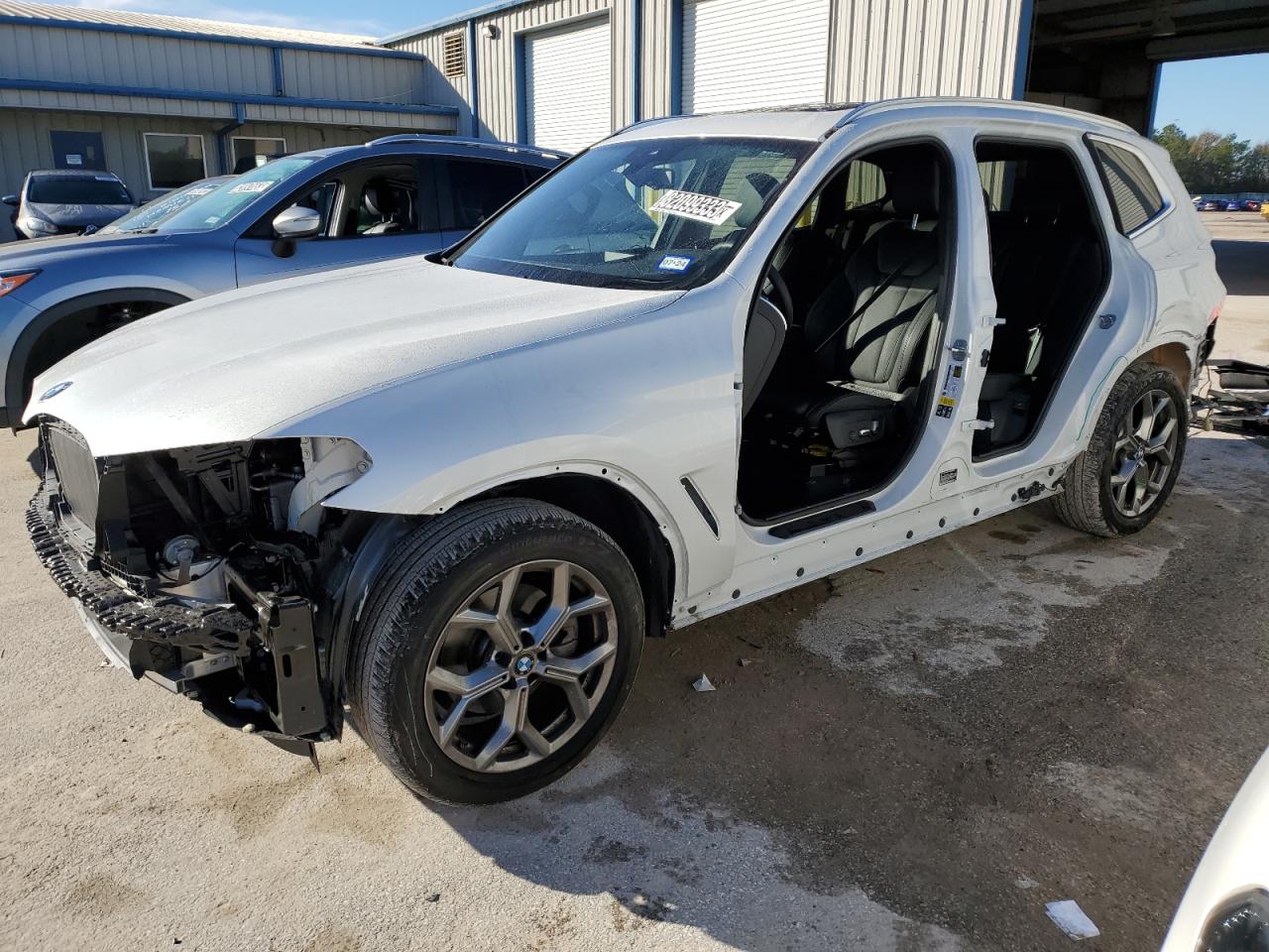 Obraz 1 z 2024 BMW X3 XDRIVE30I 2024 z VIN 5UX53DP03R9T45718