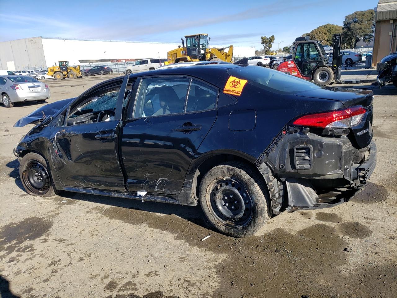 Image 2 of 2021 TOYOTA COROLLA LE 2021 with VIN 5YFEPMAE8MP240282