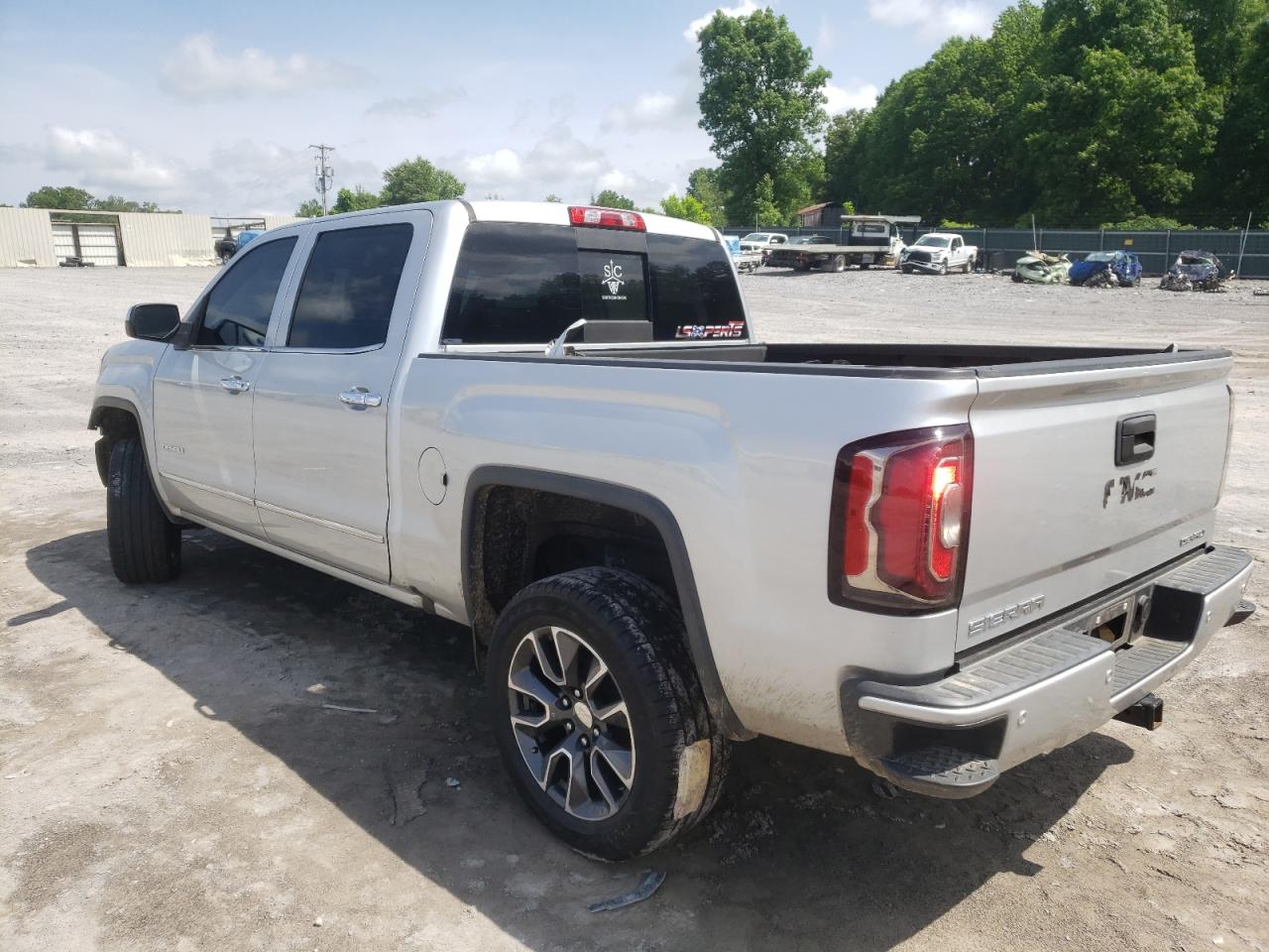 Image 2 of 2017 GMC SIERRA K1500 DENALI 2017 with VIN 3GTU2PEC0HG467059