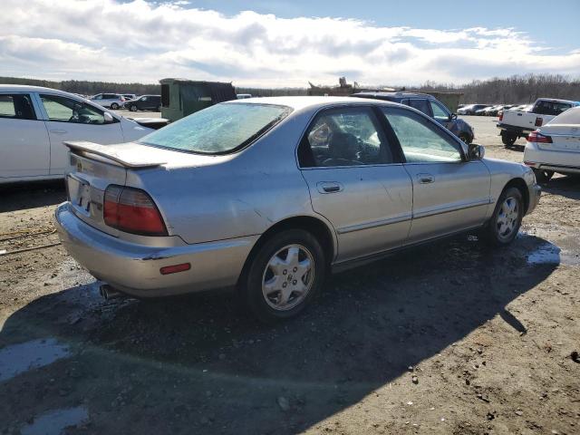 Obraz 3 z 1996 HONDA ACCORD EX 1996 z VIN 1HGCE6670TA008945