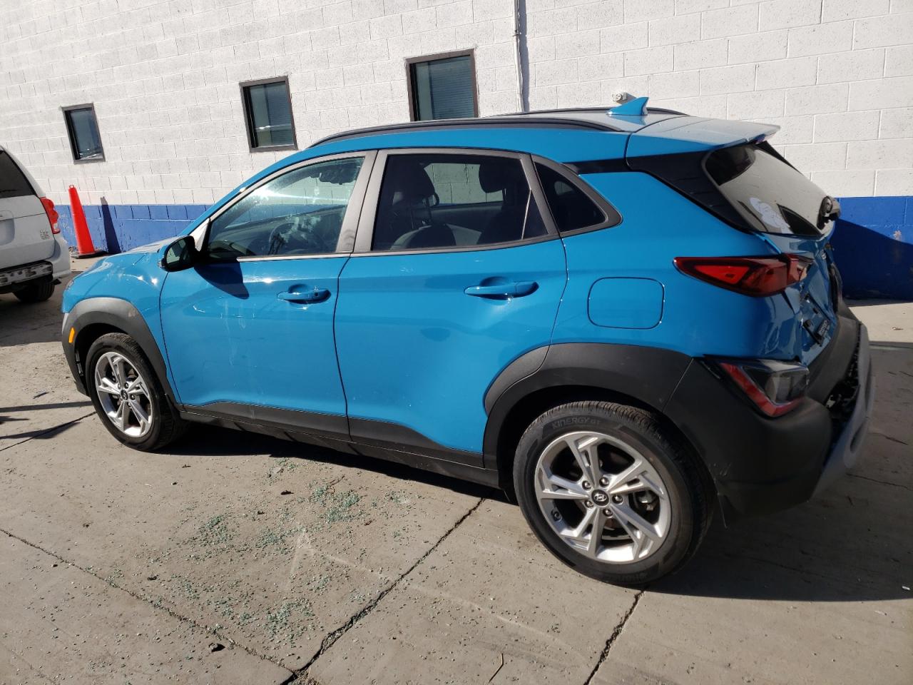 Image 2 of 2022 HYUNDAI KONA SEL 2022 with VIN KM8K3CAB3NU904244