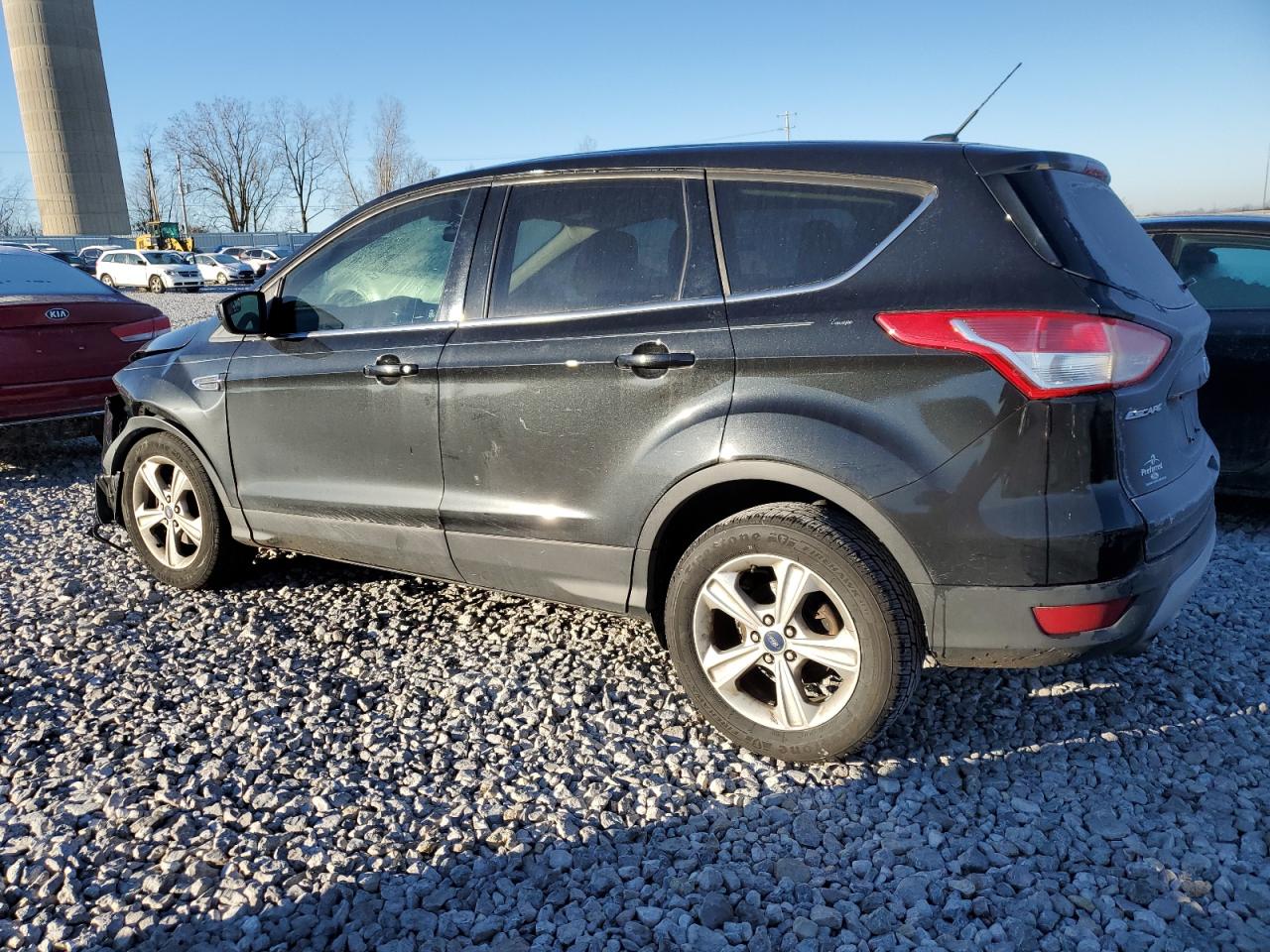 Image 2 of 2015 FORD ESCAPE SE 2015 with VIN 1FMCU0G7XFUA37414