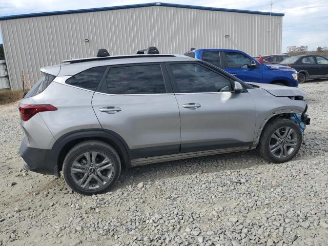 Image 3 of 2021 KIA SELTOS S 2021 with VIN KNDEU2AA4M7171408