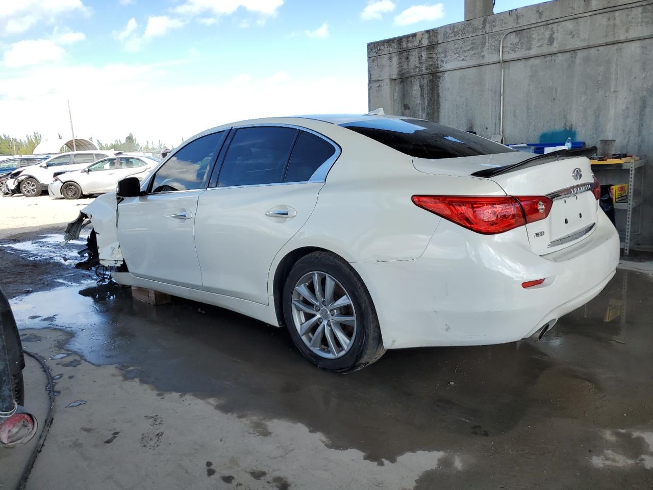 Изображение 2 2014 INFINITI Q50 BASE 2014 с VIN JN1BV7AR5EM688953