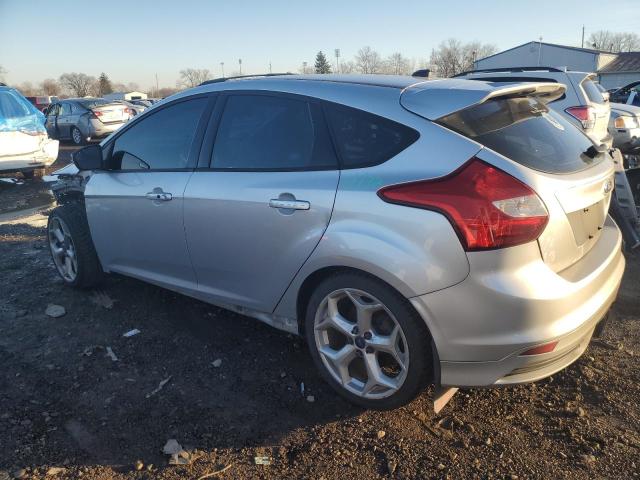 Image 2 of 2013 FORD FOCUS ST 2013 with VIN 1FADP3L9XDL126241