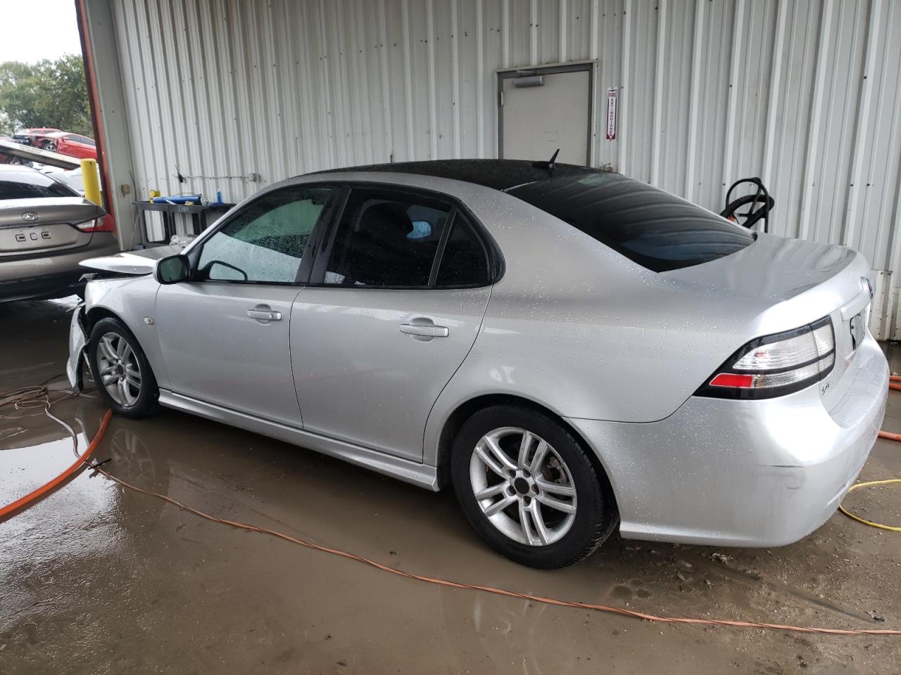 Obraz 2 z Saab 9-3 2.0T 2011 z VIN YS3FA4CY4B1313932