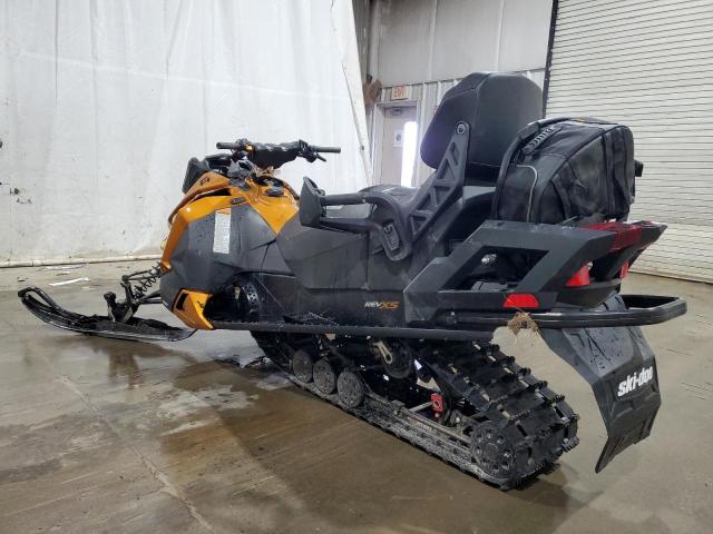 Image 3 of 2018 SKI DOO GRAND TOUR 2018 with VIN 2BPSERJA2JV000182