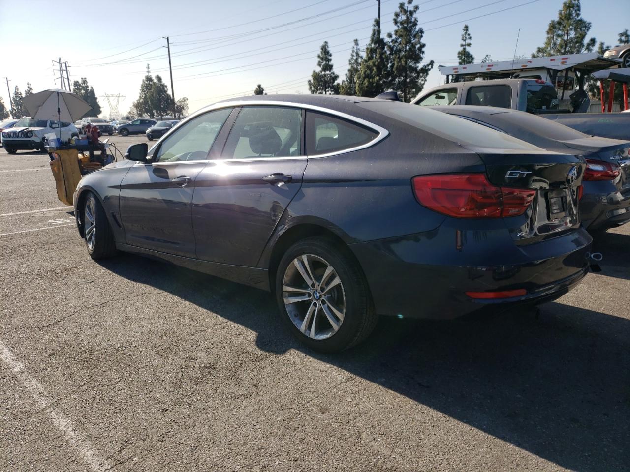 Obraz 2 z 2017 BMW 330 XIGT 2017 z VIN WBA8Z9C3XHG827314