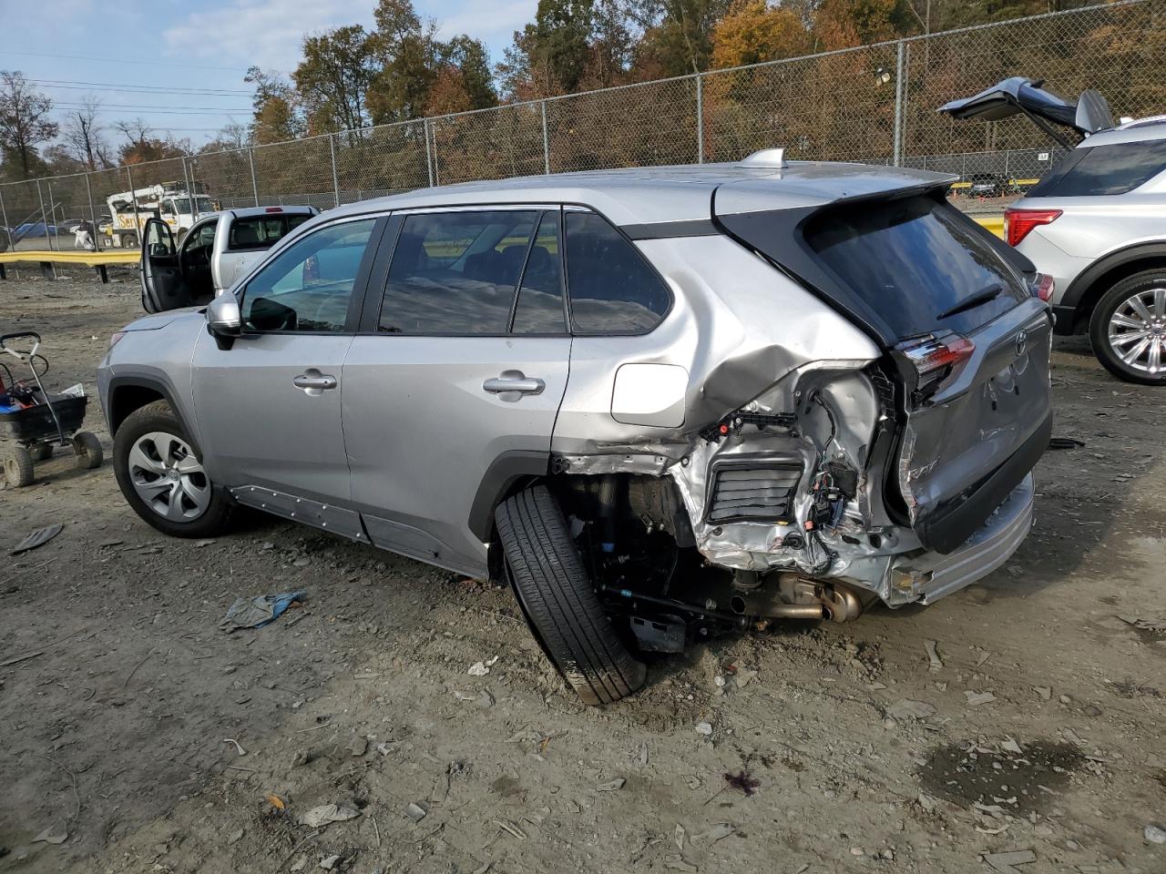 Image 2 of 2023 TOYOTA RAV4 LE 2023 with VIN 2T3G1RFVXPC373377