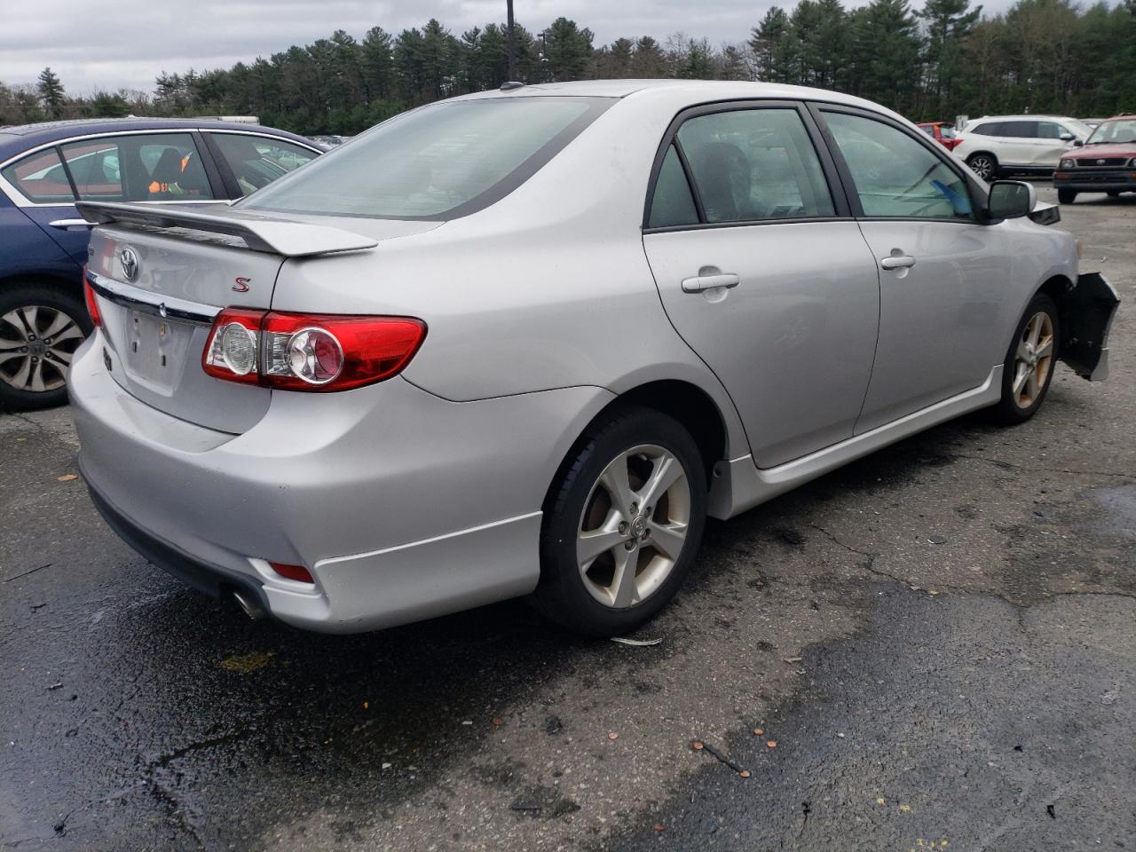 Изображение 3 2011 TOYOTA COROLLA BASE 2011 с VIN 2T1BU4EE2BC652684