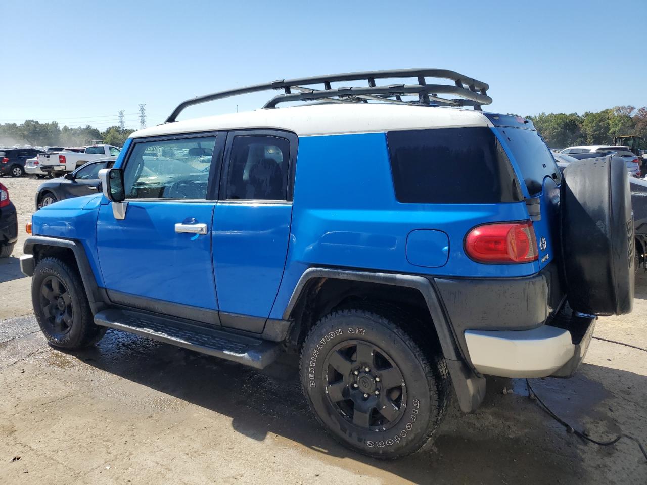 Изображение 2 2007 TOYOTA FJ CRUISER  2007 с VIN JTEBU11F370052069