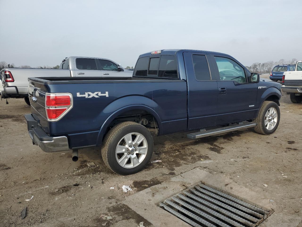 Image 3 of 2013 FORD F150 SUPER CAB 2013 with VIN 1FTFX1ET1DFD64591