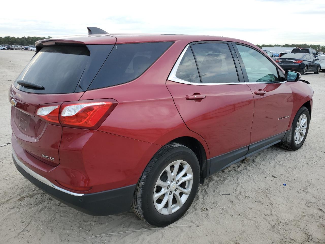 Image 3 of 2019 CHEVROLET EQUINOX LT 2019 with VIN 2GNAXUEV1K6263563